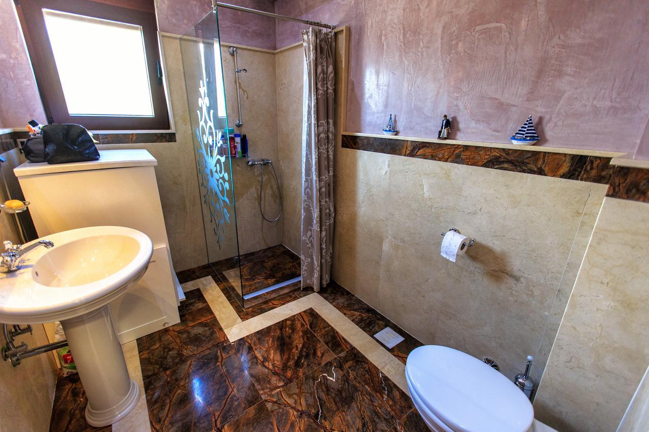 Compass Aparthotel Dobra Voda Kültér fotó