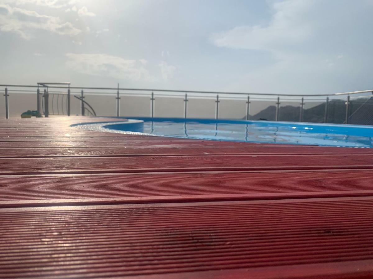 Compass Aparthotel Dobra Voda Kültér fotó